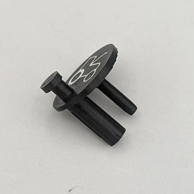 Lataa kuva gallerian katseluohjelmaan Quick Release Hood Latch Button for John Deer 1023e, 1025r, 2025r, & more - Other Parts from MyMROmarts