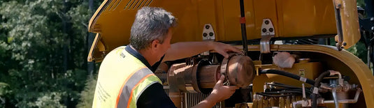 Excavator Maintenance Instructions:  What are the Precautions for Replacing the Air Filter?