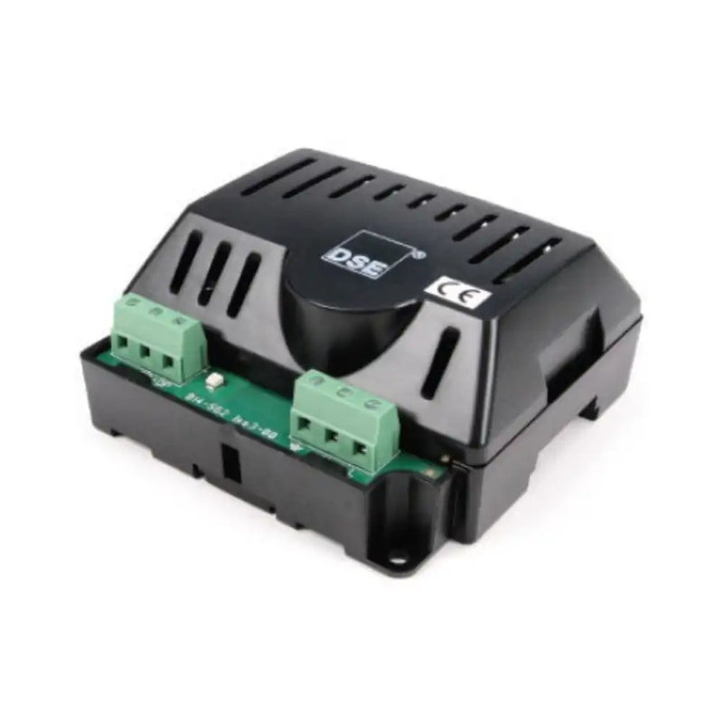 Load image into Gallery viewer, Electronics DSE9130 12 Volt 5 Amp Compact Battery Charger for Deep Sea from MyMROmarts
