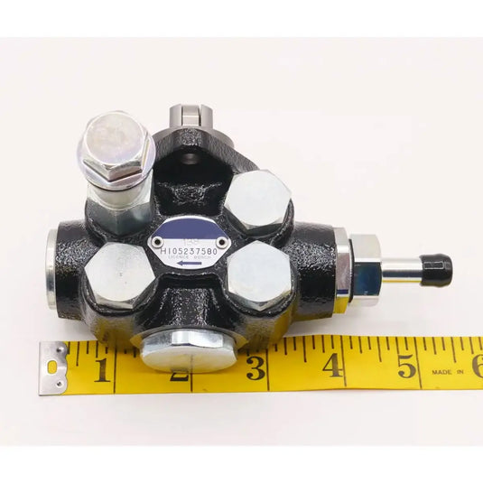 Fuel Pump 1J810-52030 for Kubota Tractor L3301 L3301DT L3302 L3560 L3901 L3901DT L3902 L4060 L47 L4701 L4760 L4802 - Engine Parts > Fuel System > Fuel Pump from MyMROmarts