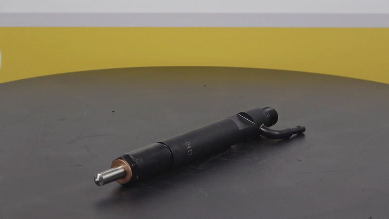 Load and play video in Gallery viewer, Fuel injector 04178023 0432191624 QR6882732 for Deutz 1011 2011 BF4M1011F Bobcat 863 864 883 873 T200
