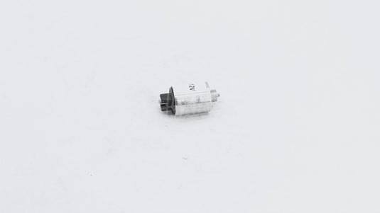 Solenoid Valve 04270463 04102401 for Deutz D2011 BF4L2011 F4L2011 TCD4L2011 BF4M2011 Engine