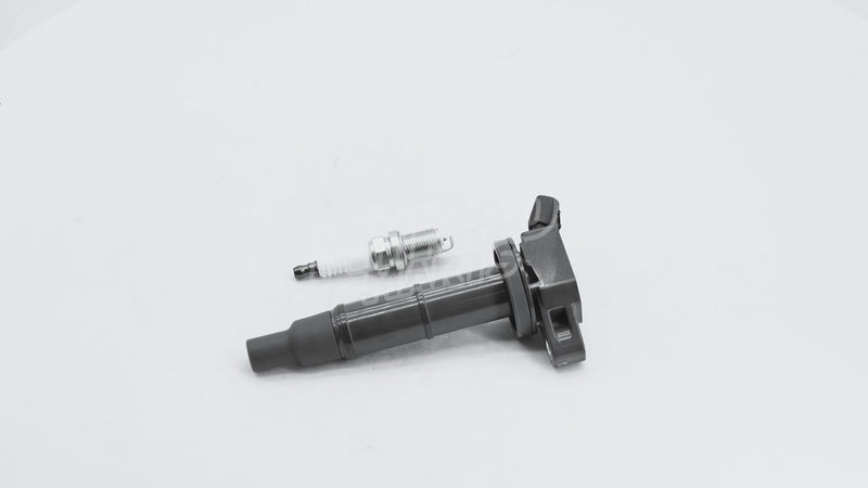 Load and play video in Gallery viewer, 4PCS Ignition Coil Packs UF333 &amp; 4PCS Double Iridium Spark Plug 7092 Compatible with 2001-2012 Toyota Camry Corolla RAV4 Solara Matrix Highlander Lexus HS250h Scion xB TC C1330
